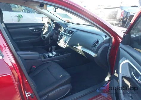 2018 Nissan Altima 2.5 S z USA, uszkodzony, nr VIN 1N4AL3AP0JC113977